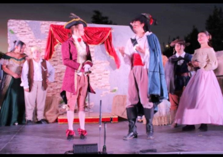 Il Cyrano de Bergerac con gli studenti del Liceo De Sanctis Galilei