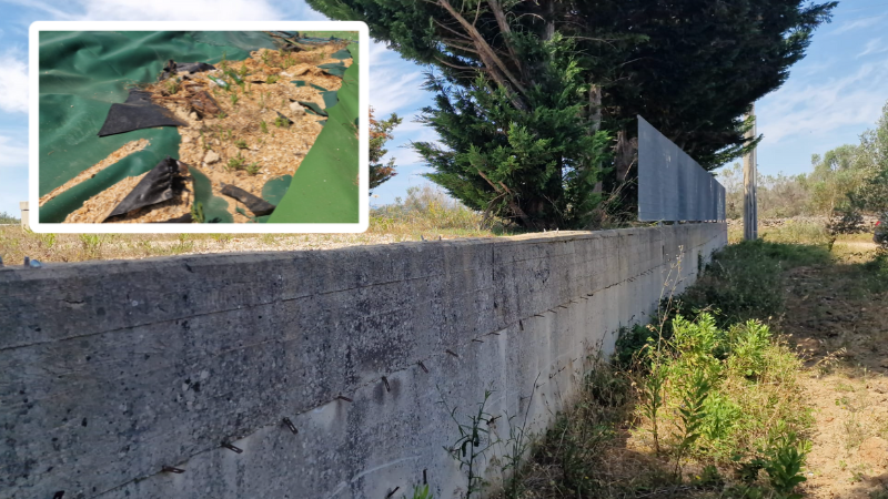 Il recinto depredato e lo scuarcio nel telo Il recinto depredato e lo scuarcio nel telo