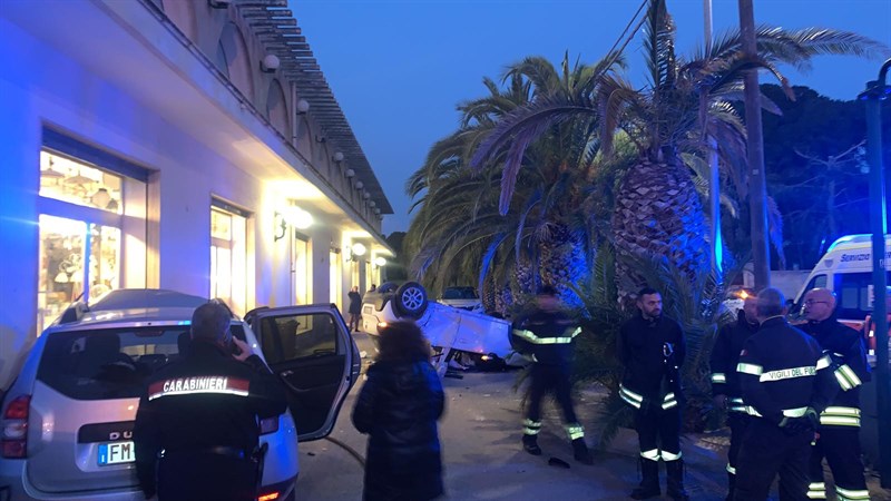 Nuova tragedia sfiorata al solito incrocio della morte