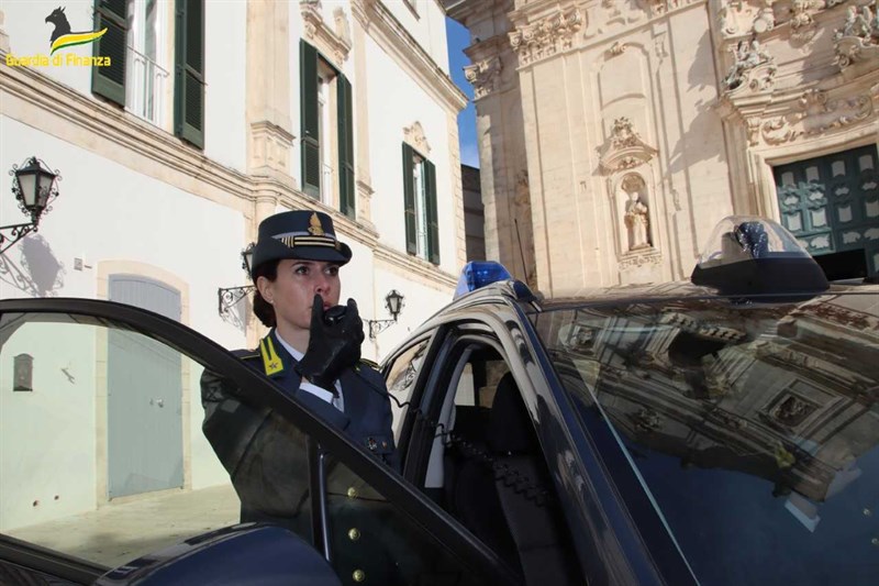 Prodotti per la casa nocivi, sequestri della Finanza anche a Manduria, Maruggio e Fragagnano  