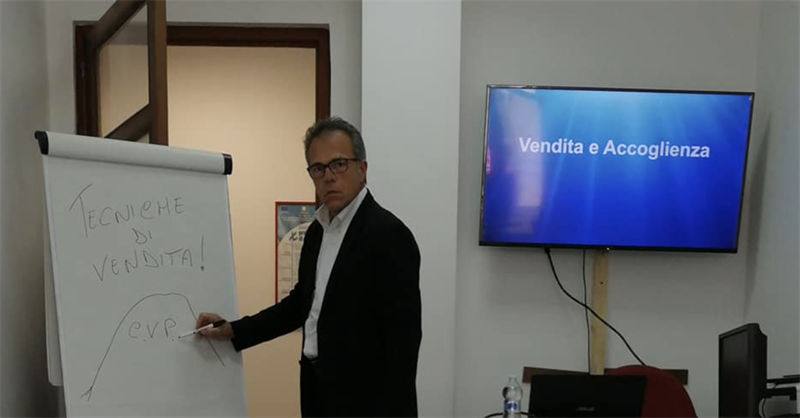 Avetrana, vendere con successo, corso gratuito per commercianti, artigiani e operatori turistici