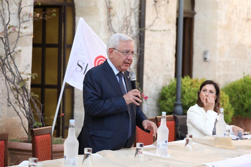 Il sindaco che porta l'Arneo in tribunale