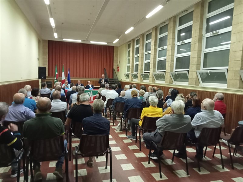 Forza Italia dibatte il tema delle robinie sul viale