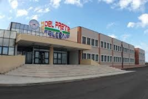 “La studentessa non è matura lo dice il dizionario Treccani”