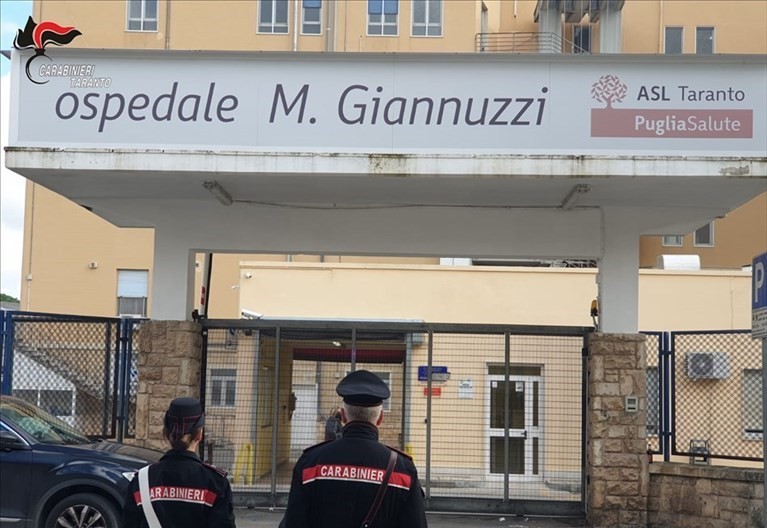 Accusato di molestie su minori, muore in ospedale e c'è l'inchiesta