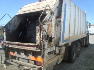 Ritardi nella gara sui rifiuti, il sindaco ordina la proroga alla Gial Plast